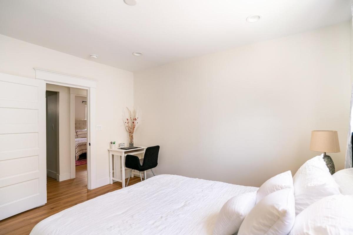 Charming Hollywood With Private Parking Ferienhaus *