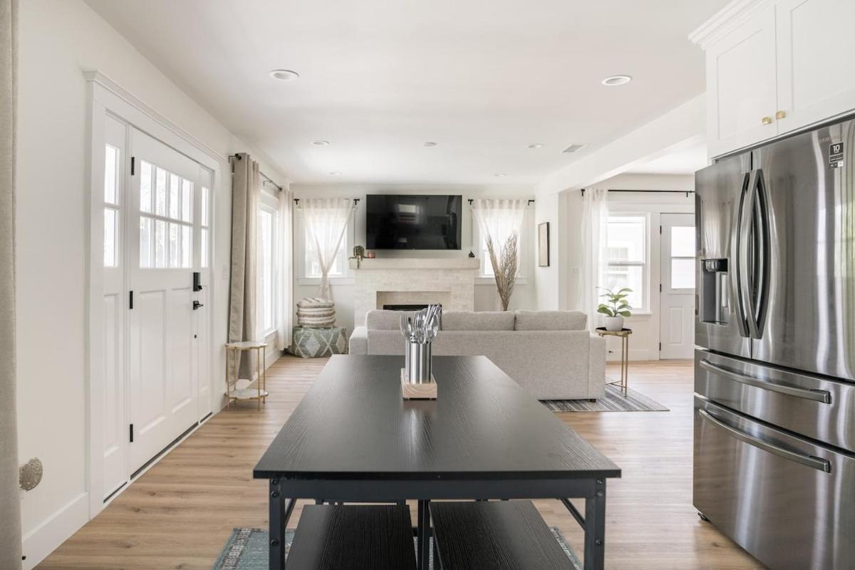 Charming Hollywood With Private Parking Ferienhaus *